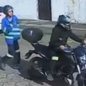 Após ser reconhecido pela vítima, o suspeito confessou sua participação em crimes e sua função no tráfico local. - Imagem: Divulgação/PM