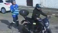 Após ser reconhecido pela vítima, o suspeito confessou sua participação em crimes e sua função no tráfico local. - Imagem: Divulgação/PM