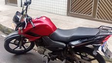 Após ser detido, o adolescente admitiu que a motocicleta havia sido furtada e foi levado à delegacia para os procedimentos legais - Imagem: Divulgação / Prefeitura de São Vicente
