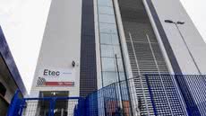 A Etec oferece cursos que vão do Ensino Médio à formação técnica, com opções presenciais e EAD para atender diferentes perfis de estudantes - Imagem: Governo do Estado
