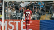 Goleiro do Santos comenta sobre desafios pessoais e a importância do apoio familiar - Foto: Raul Baretta / Santos FC