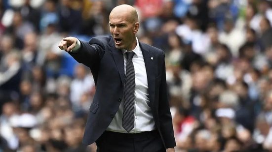 Zidane já tem acordo com a federação para assumir a seleção após a Copa do Mundo de 2026 - Foto: AFP
