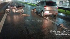 A colisão ocorreu devido à presença inesperada de um cachorro na pista molhada, resultando em ferimentos moderados para os motociclistas - Foto: Portal CCM – ARTESP