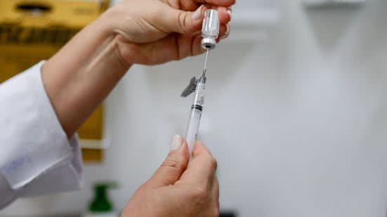 O Ministério da Saúde adquiriu, até o momento, 5,2 milhões de doses da vacina - Imagem: Reprodução / Paulo Pinto / Agência Brasil