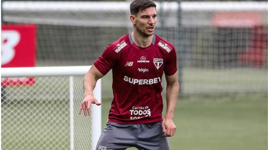 Cédric faz treino no SuperCT - Foto: Erico Leonan / São Paulo FC