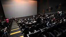 O Colégio Objetivo Conselheiro Nébias promove um aulão gratuito de preparação para o Enem no Cine Roxy Gonzaga, em Santos, entre os dias 23 e 24 de outubro - Imagem: Arquivo/Henrique Teixeira