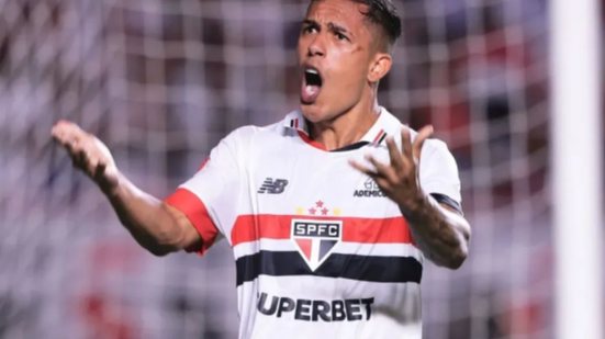 Igor Vinícius, que atuou no São Paulo, é o novo reforço do Santos e traz experiência após 216 jogos e títulos conquistados no Tricolor - Foto: Rubens Chiri / São Paulo FC