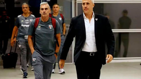 Crespo antes de Corinthians x São Paulo - Foto: Marcos Ribolli