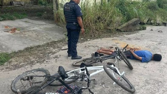 O homem foi detido com ferramentas de furto e bicicletas, e agora enfrenta várias acusações, incluindo uso de documento falso - Foto: Divulgação/ GCM