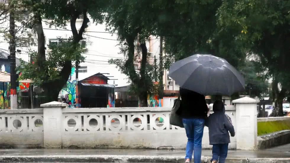 O termômetro deve variar entre 18ºC e 30ºC - Imagem: Aleksander Ferraz/ A Tribuna Jornal