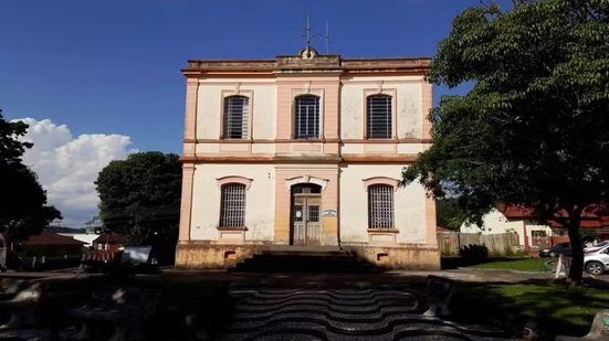 Caso de tentativa de feminicídio foi registrado na delegacia de Apiaí após agressão com faca dentro de residência - Imagem:  Reprodução/Apiaí Linda