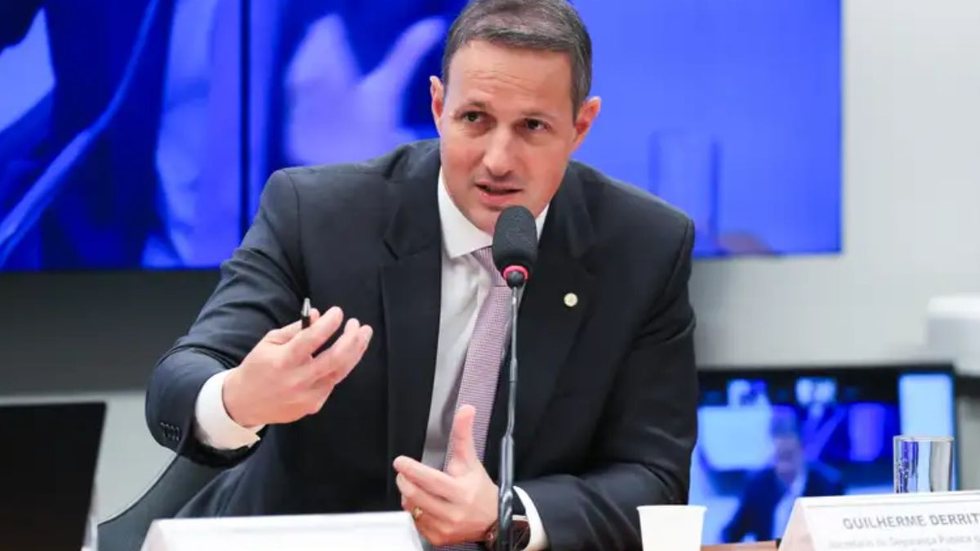 Deputado Guilherme Derrite apresenta substitutivo que promete ser o mais rígido contra o crime organizado no Brasil - Imagem: Reprodução | Lula Marques/Agência Brasil