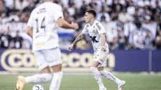 Técnico Cleber Xavier admite que o Santos ainda não apresentou um bom futebol nesta temporada da Série A após derrota no clássico - Imagem: Instagram/ @SantosFc/ Raul Baretta
