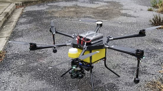 Equipamento moderno permite eliminar focos do mosquito Aedes aegypti de forma rápida e eficiente, sem necessidade de acesso ao local - Foto: Divulgação/ Prefeitura de Santos