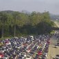 Estradas estarão lotadas a partir de quinta-feira às 16h, com previsão de 350 mil veículos - Foto: Ecovias