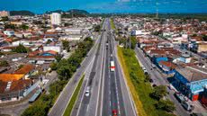 Saiba os horários de maior movimento e evite perder tempo no trânsito durante o feriado de Tiradentes - Foto: Divulgação/ CNL
