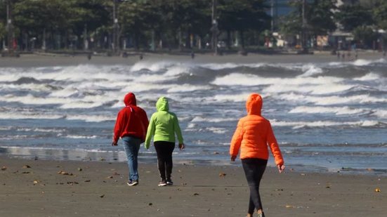 Meteorologistas alertam para temperaturas entre 15°C e 20°C na região, com sensação térmica ainda mais baixa - Foto: Alexsander Ferraz/ AT