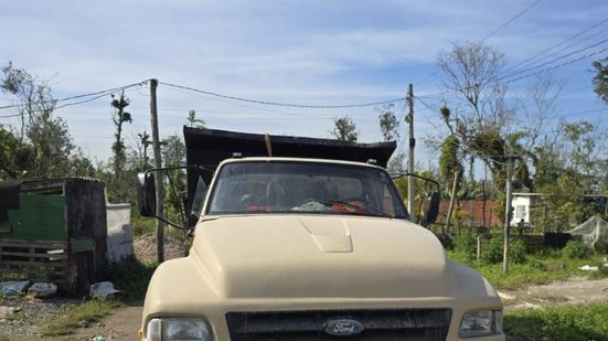 Operação da Guarda Ambiental resulta em apreensão de caminhão e fuga do motorista em Praia Grande - Foto: Divulgação/ Prefeitura de Praia Grande