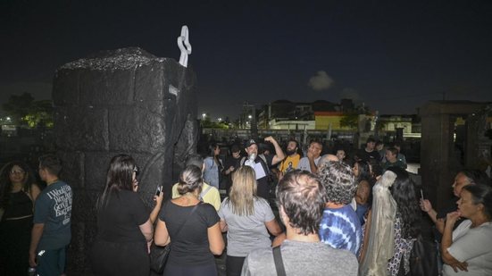 Participe da 6ª edição do passeio Luz e Sombra e conheça os segredos do Cemitério do Paquetá, com inscrições abertas a partir de hoje - Foto: Divulgação/ Prefeitura de Santos