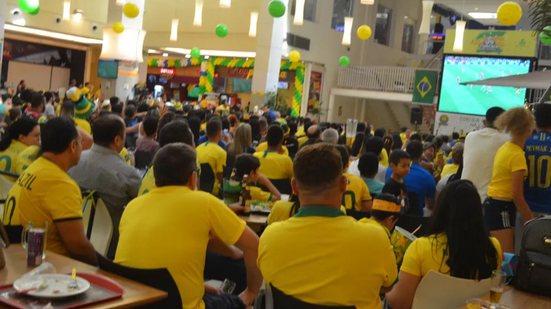 Seis municípios da Baixada Santista organizam eventos para transmitir o jogo do Brasil contra o Haiti nesta sexta-feira - Foto: Reprodução