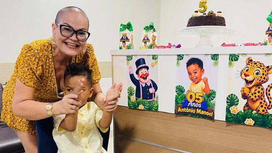A história de Débora e Antônio ilustra como o suporte adequado pode fazer a diferença na vida de crianças com necessidades especiais - Foto: Divulgação