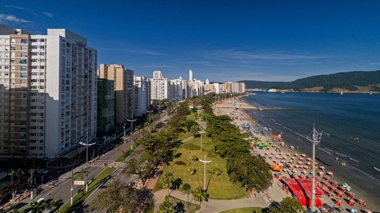 Cetesb divulga boletim com 16 pontos impróprios para banho nas praias da Baixada Santista, incluindo Santos e São Vicente - Imagem: Reprodução