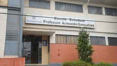 Um adolescente de 13 anos foi detido após levar uma faca para a Escola Armando Gonçalves, em Miracatu, gerando apreensão na comunidade escolar - Imagem: Reprodução