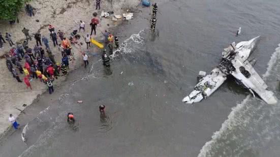 Avião de pequeno porte - Imagem: Reprodução/ Francisco trevisan/ Vídeos: Reprodução/ Praia Grande Mil Grau
