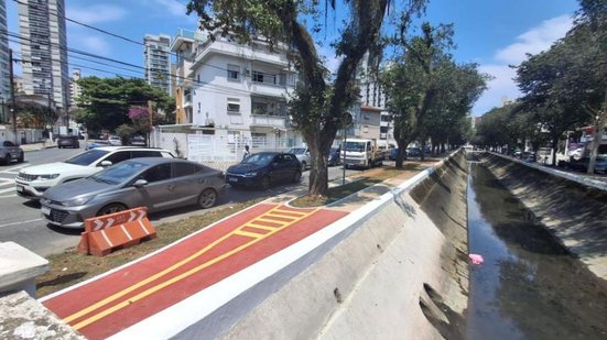 Com a recomposição do talude do canal 4, a Prefeitura elimina riscos de desabamentos e reabre calçadas e ciclovia na região - Foto: Divulgação/ Prefeitura de Santos