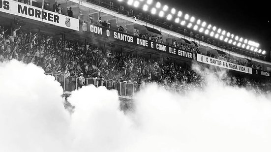 Com um jogo marcado por erros, Santos não consegue marcar e sai derrotado, aumentando a pressão sobre a equipe na competição - Foto: Galeria Santista