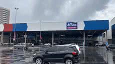 Supermercado arquiva denúncia sem desfecho, enquanto a vítima enfrenta pressão de superiores sobre a denúncia do marido - Imagem: Reprodução