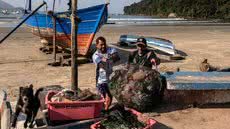 Com quatro pilares, o Mar sem Lixo promove ações educativas e pagamentos por serviços ambientais aos pescadores que ajudam na coleta - Imagem: Divulgação/Semil