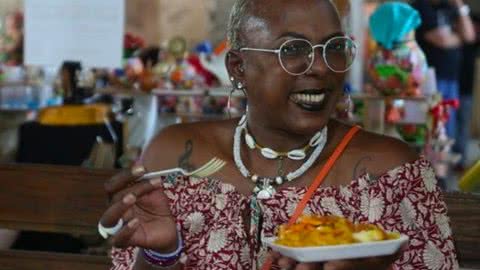 As comemorações do Dia da Consciência Negra, celebrado em 20 de novembro, começaram em Santos no último domingo (12) - Imagem: Isabela Carrari-PMS / reprodução Câmara Municipal de Santos