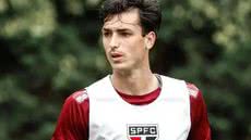 Juan Dinneno passa por artroscopia - Foto: Rubens Chiri / São Paulo FC