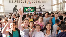 Escola em Cubatão, virou referência internacional ao transformar convivência e aprendizagem - Imagem: Divulgação/Seduc-SP