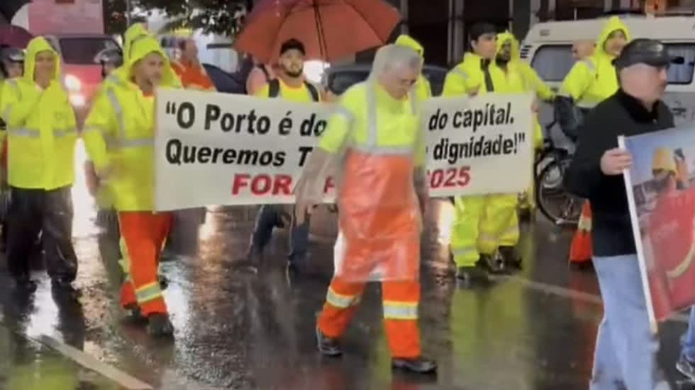 PL 733/2025 propõe transferências de responsabilidades e flexibilização na contratação, gerando preocupações entre os trabalhadores - Imagem: Reprodução