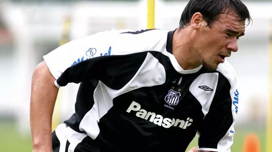O ex-zagueiro do Santos foi detido com 6 kg de cocaína em Luque, Paraguai, durante operação contra o narcotráfico - Foto: Divulgação/ SantosFC
