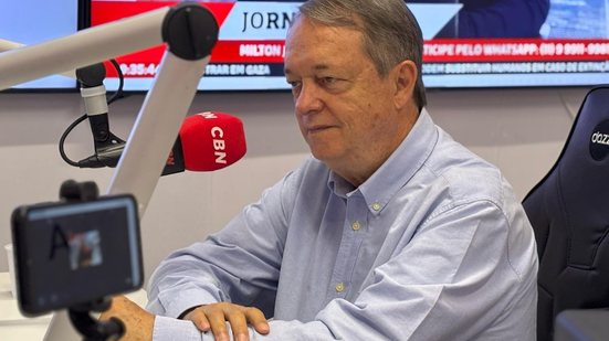 Secretário de Saúde de Guarujá relembra programa pioneiro que combateu a AIDS em Santos, mudando a percepção da cidade - Foto: Rádio CBN Santos
