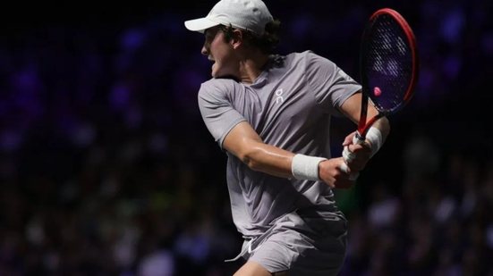 Fonseca é eliminado do Masters 1000 de Paris - Reprodução/CNN
