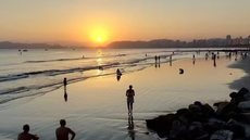 Baixada Santista terá aumento das temperaturas neste sábado (29), com máxima de 36°C prevista para Peruíbe. No domingo (30), os termômetros devem cair e ficar abaixo dos 24°C na maior parte da região - Imagem: Luigi Bongiovanni/TheNews2/Estadão Conteúdo