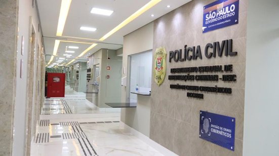 Além das prisões, a polícia apreendeu equipamentos que ajudarão a rastrear a rede criminosa por trás do golpe online - Foto: Divulgação/ Governo do do Estado de São Paulo