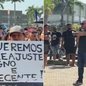 Servidores municipais realizam manifestação durante greve por reajuste salarial em Praia Grande - Imagem: Reprodução / Tv Tribuna