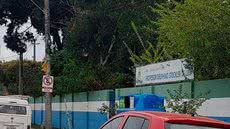 Após denúncia, a Guarda Municipal prendeu um homem que pulou o muro da escola, alegando esperar pela sobrinha aluna - Imagem: Rperodução/ JCN