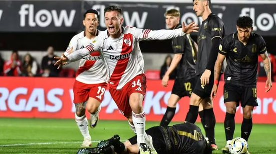 Giuliano Galoppo comemora gol do River Plate na vitória sobre o Estudiantes - Foto: Twitter/River Plate