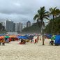 Operação Pé na Areia faz a fiscalização das praias no munícpio da Baixada - Imagem: Reprodução / A Tribuna