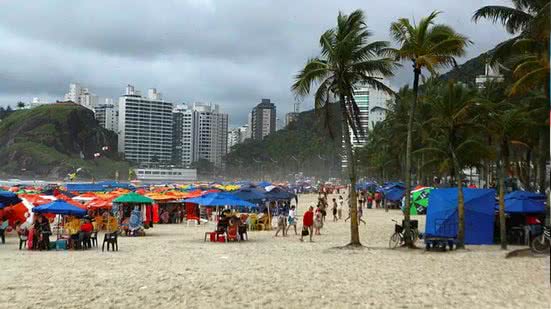 Operação Pé na Areia faz a fiscalização das praias no munícpio da Baixada - Imagem: Reprodução / A Tribuna
