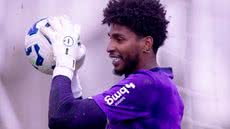 Hugo trabalha com bola em treino do Corinthians - Foto: Rodrigo Coca/Agência Corinthians