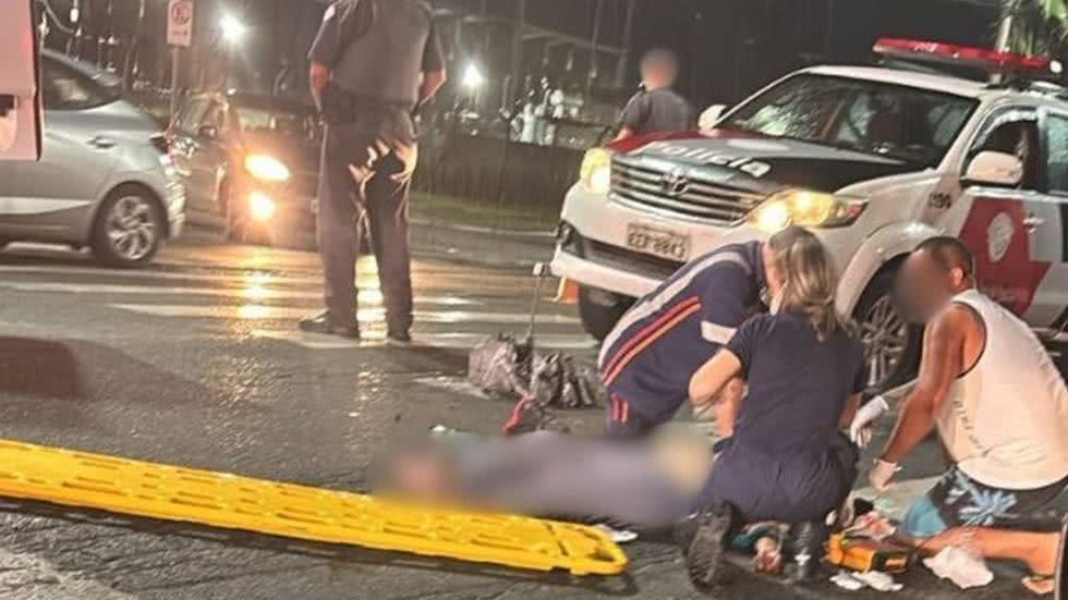 Após o acidente, a idosa foi socorrida pelo Samu, mas chegou ao hospital já sem vida, segundo informações do HSA - Imagem: Reprodução/ Guarujá Mil Grau