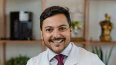 Após laudo fraudado circular nas redes, Dr. Luiz Teixeira reafirma transparência e foco na medicina. - Imagem: Reprodução/Twitter