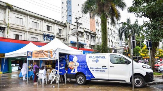 Praça do Correio e Praça da Biquinha recebem ação itinerante de multivacinação - Imagem: Prefeitura de São Vicente